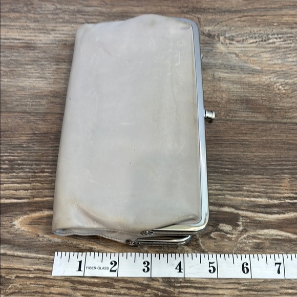 Hobo Lauren Clutch Wallet Leather Double Frame Light Gray Magnetic - Picture 11 of 11